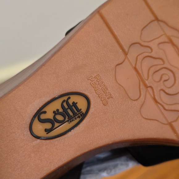 Sofft Wedge Heel Gabella Sandal Leather Womens 9.5 Black - Picture 6 of 9